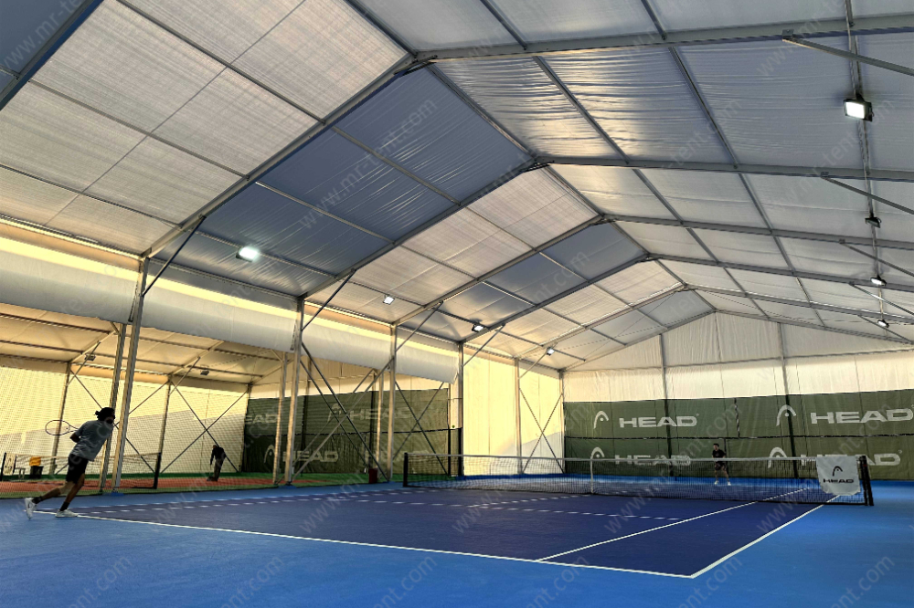 Gran carpa deportiva para bádminton y tenis