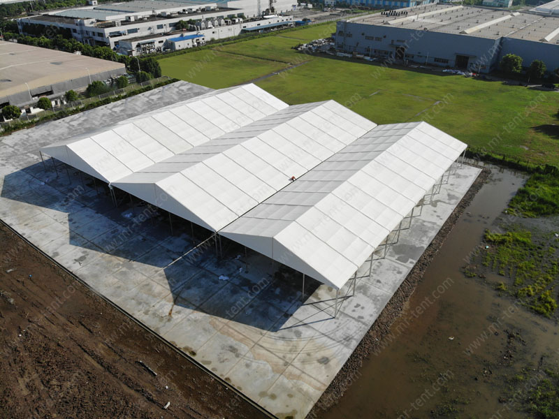 Creando la carpa perfecta: una consideración integral de estabilidad, durabilidad, impermeabilidad, resistencia al fuego y aislamiento térmico