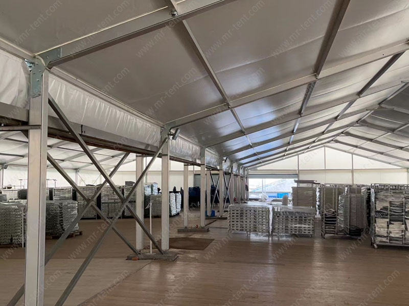 Carpa de Almacenamiento con Paredes Sándwich de Gran Formato