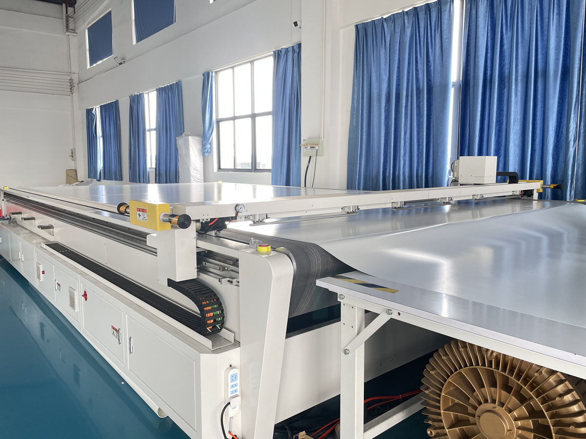 Máquina de corte de ropa