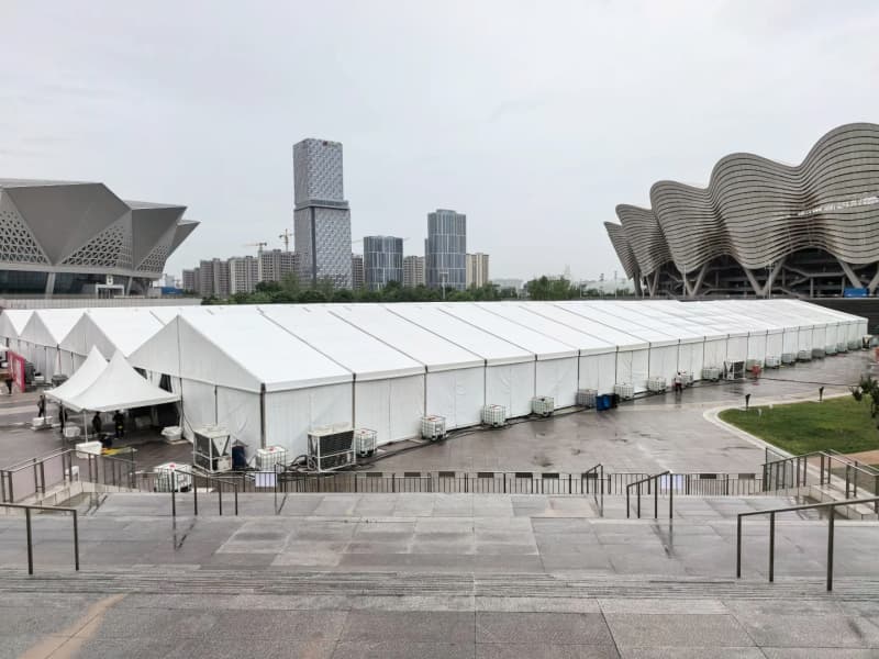 Carpa Comercial Blanca Mixta para Eventos y Fiestas
